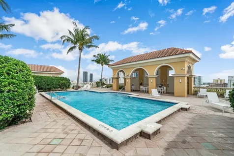 403 S Sapodilla Avenue West Palm Beach FL 33401