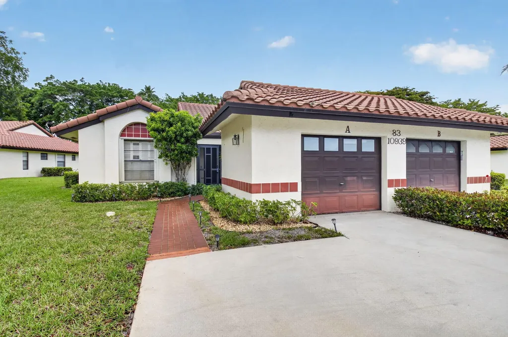 10939 Roebelini Palm Court Boynton Beach FL 33437