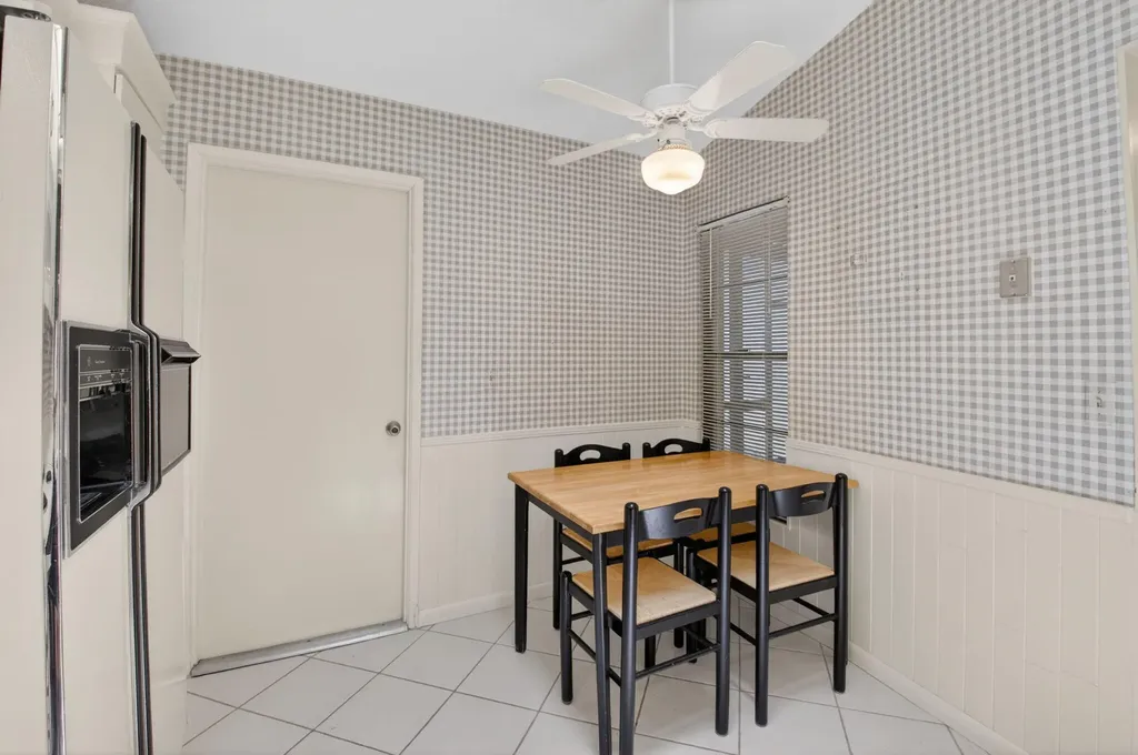 10939 Roebelini Palm Court Boynton Beach FL 33437