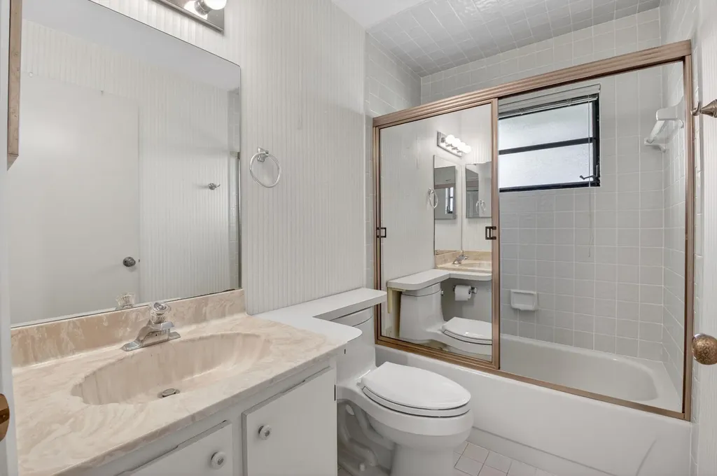 10939 Roebelini Palm Court Boynton Beach FL 33437