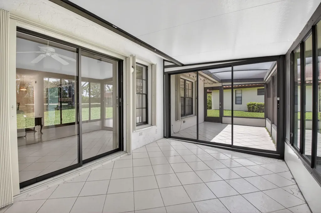10939 Roebelini Palm Court Boynton Beach FL 33437