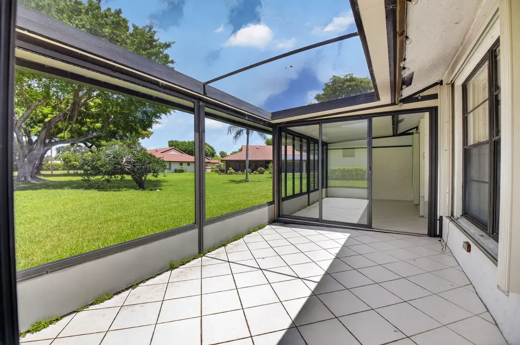 10939 Roebelini Palm Court Boynton Beach FL 33437