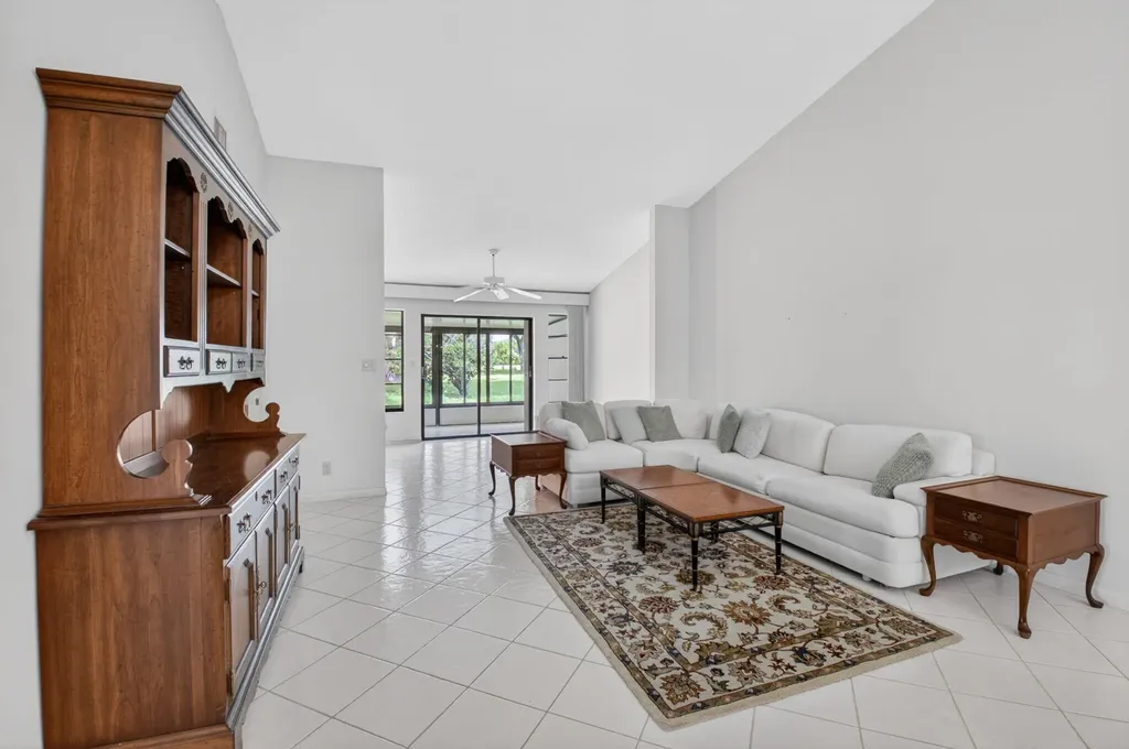 10939 Roebelini Palm Court Boynton Beach FL 33437