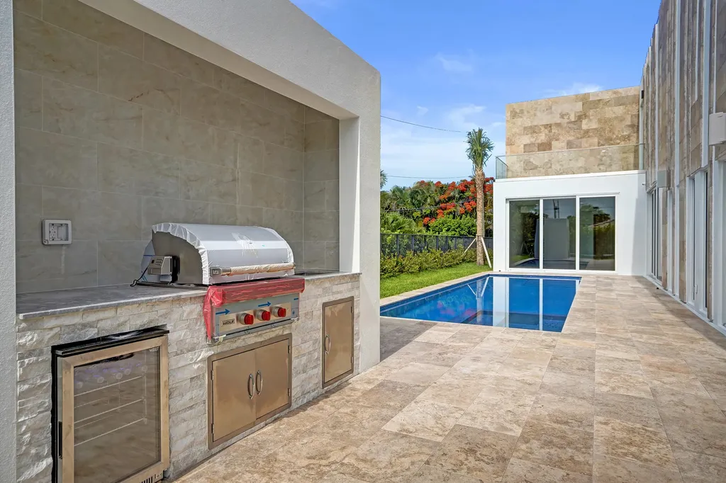 824 W Marbella Lane Lantana FL 33462