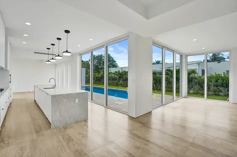 824 W Marbella Lane Lantana FL 33462