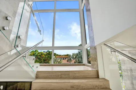 824 W Marbella Lane Lantana FL 33462