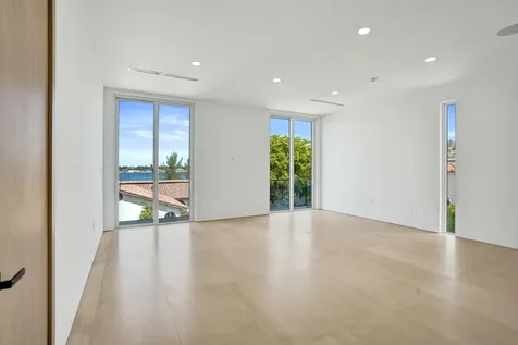 824 W Marbella Lane Lantana FL 33462