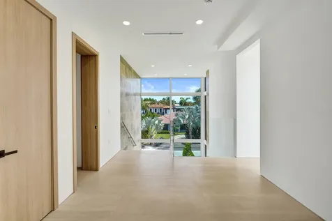824 W Marbella Lane Lantana FL 33462