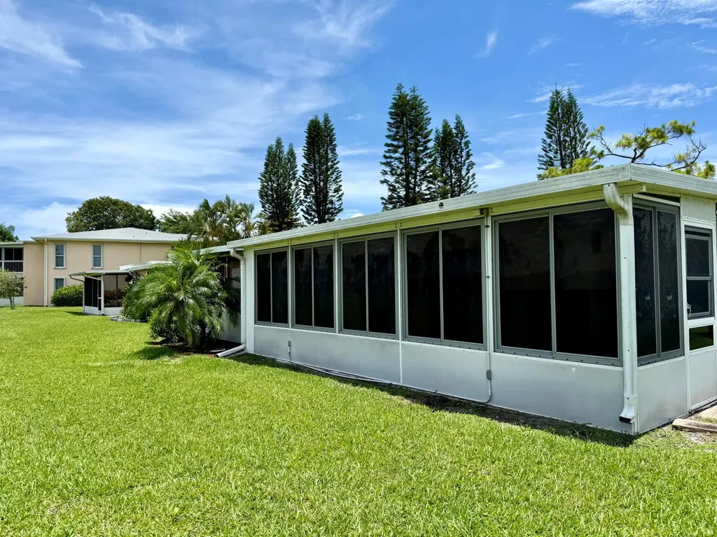 1460 NW 19th Terrace Delray Beach FL 33445