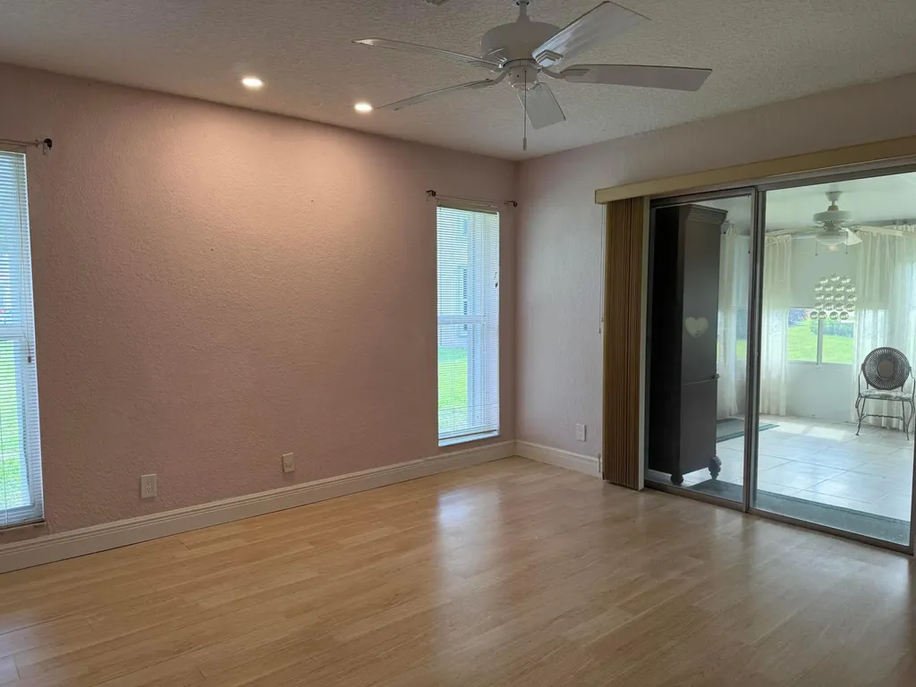 1460 NW 19th Terrace Delray Beach FL 33445