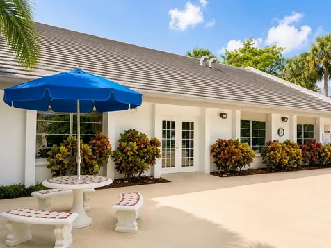 711 N Pine Island Road Plantation FL 33324