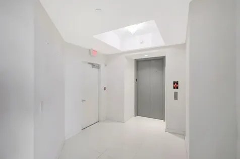 851 NE 1st Avenue Miami FL 33132
