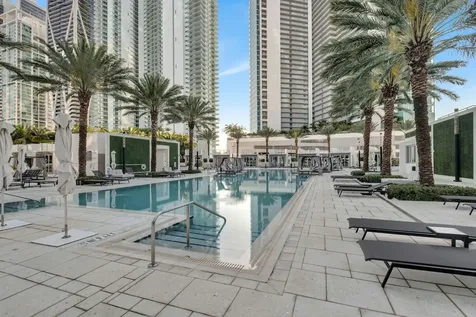 851 NE 1st Avenue Miami FL 33132