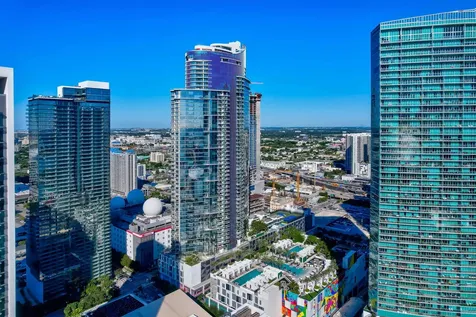 851 NE 1st Avenue Miami FL 33132