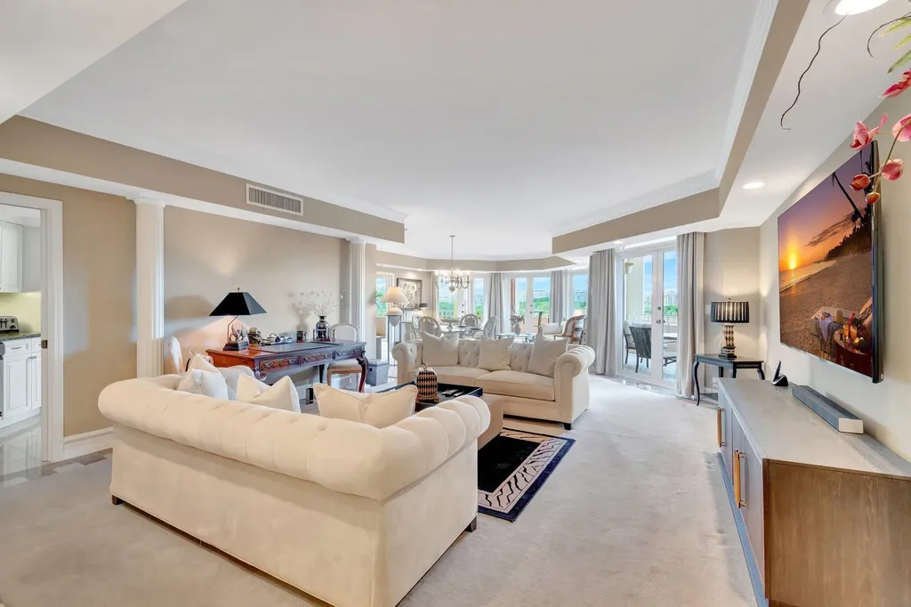 300 SE 5th Avenue Boca Raton FL 33432