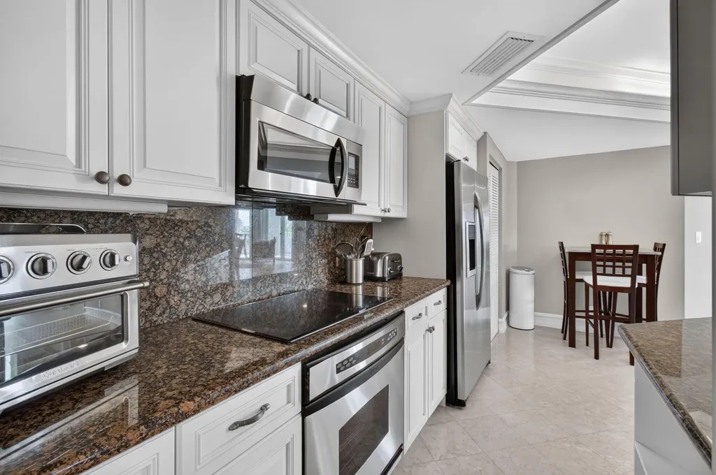 300 SE 5th Avenue Boca Raton FL 33432