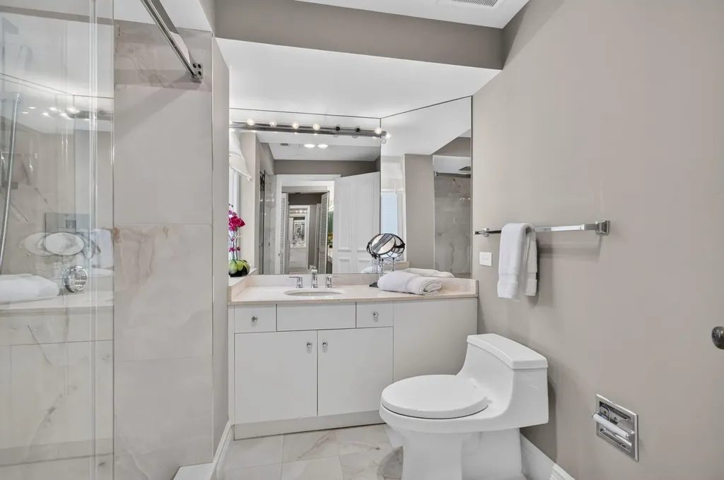 300 SE 5th Avenue Boca Raton FL 33432