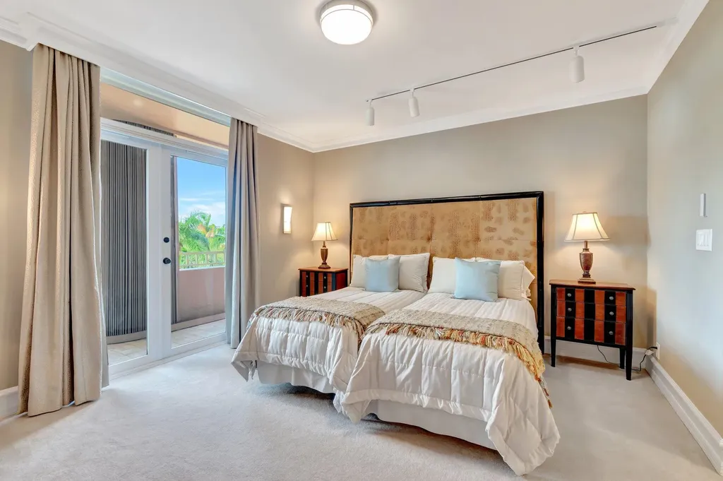 300 SE 5th Avenue Boca Raton FL 33432