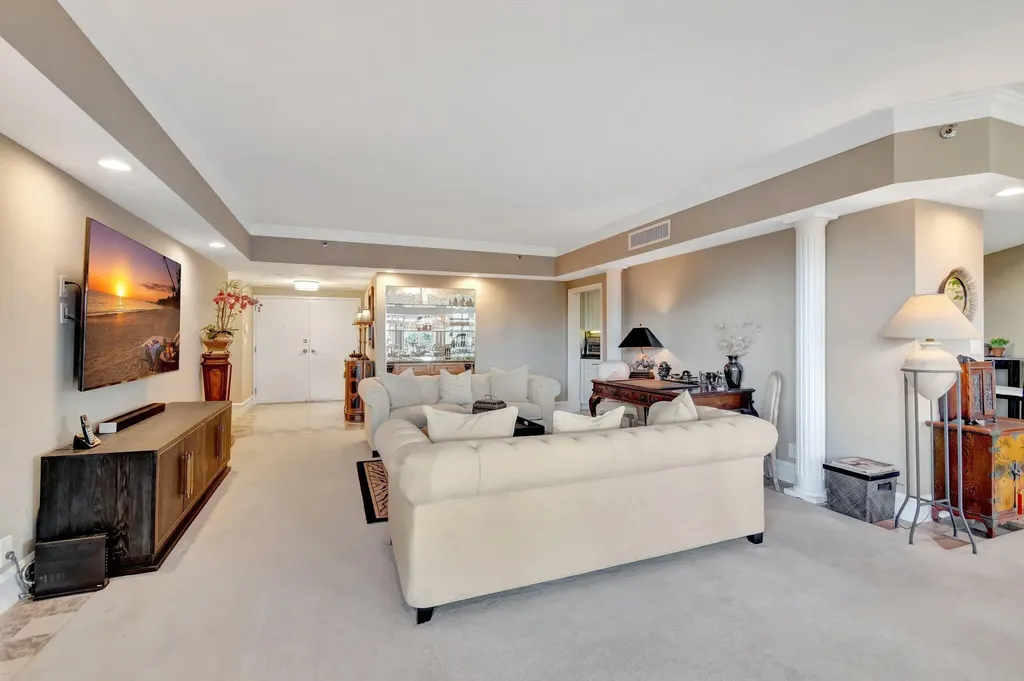 300 SE 5th Avenue Boca Raton FL 33432
