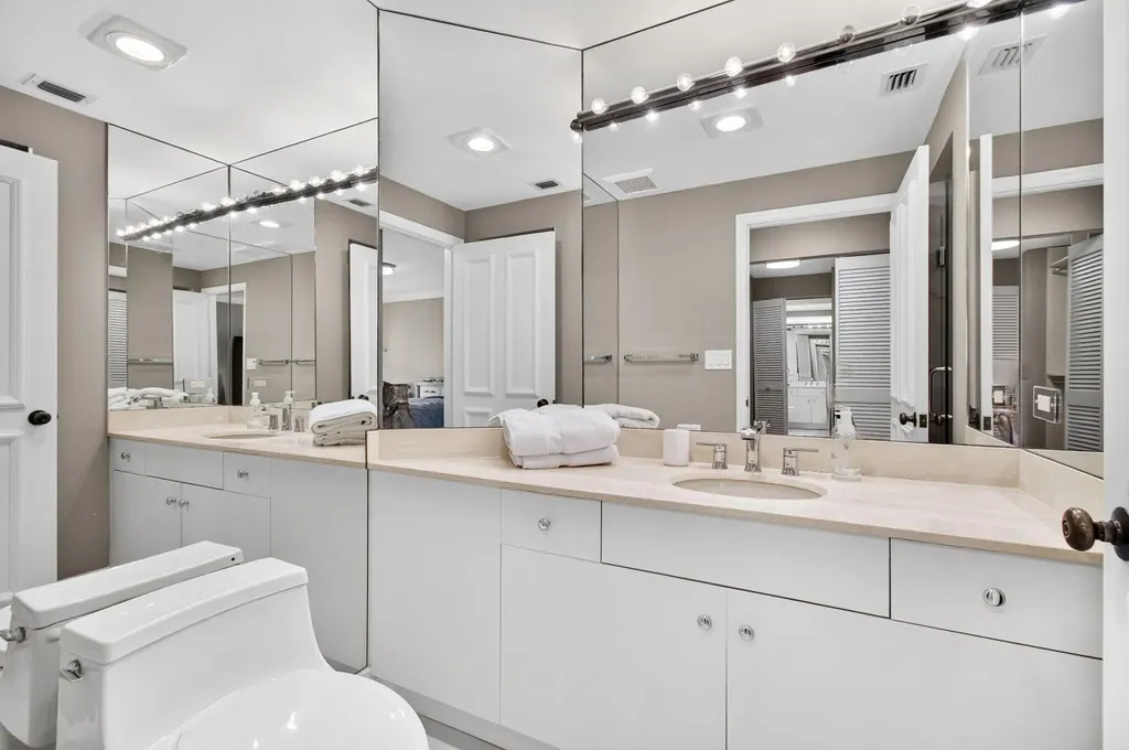 300 SE 5th Avenue Boca Raton FL 33432
