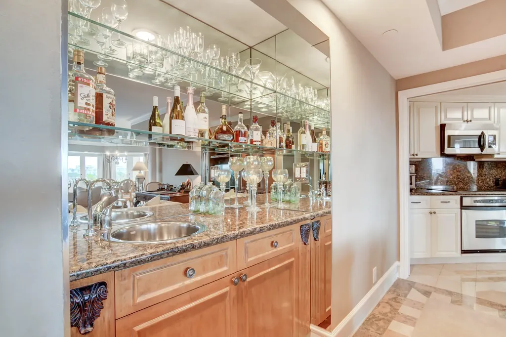 300 SE 5th Avenue Boca Raton FL 33432