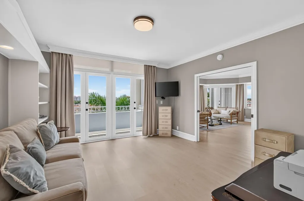 300 SE 5th Avenue Boca Raton FL 33432