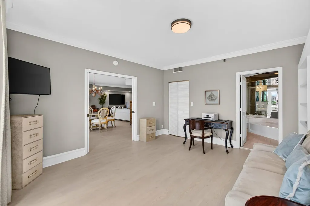 300 SE 5th Avenue Boca Raton FL 33432