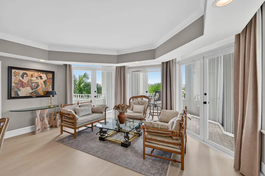 300 SE 5th Avenue Boca Raton FL 33432
