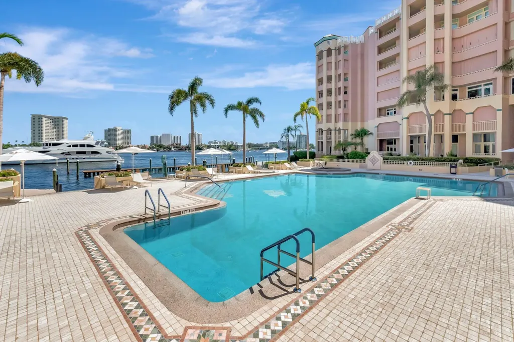 300 SE 5th Avenue Boca Raton FL 33432