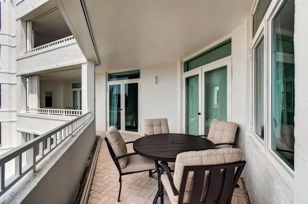 300 SE 5th Avenue Boca Raton FL 33432