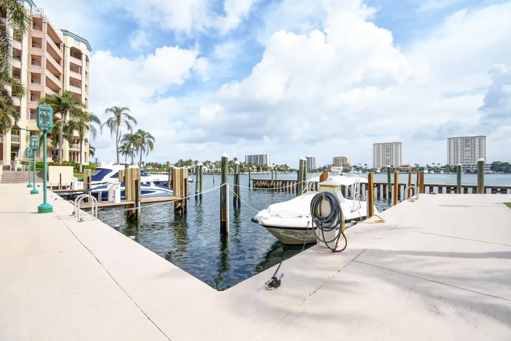 300 SE 5th Avenue Boca Raton FL 33432