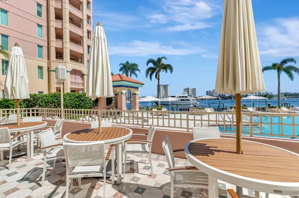 300 SE 5th Avenue Boca Raton FL 33432