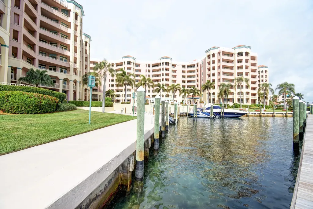 300 SE 5th Avenue Boca Raton FL 33432