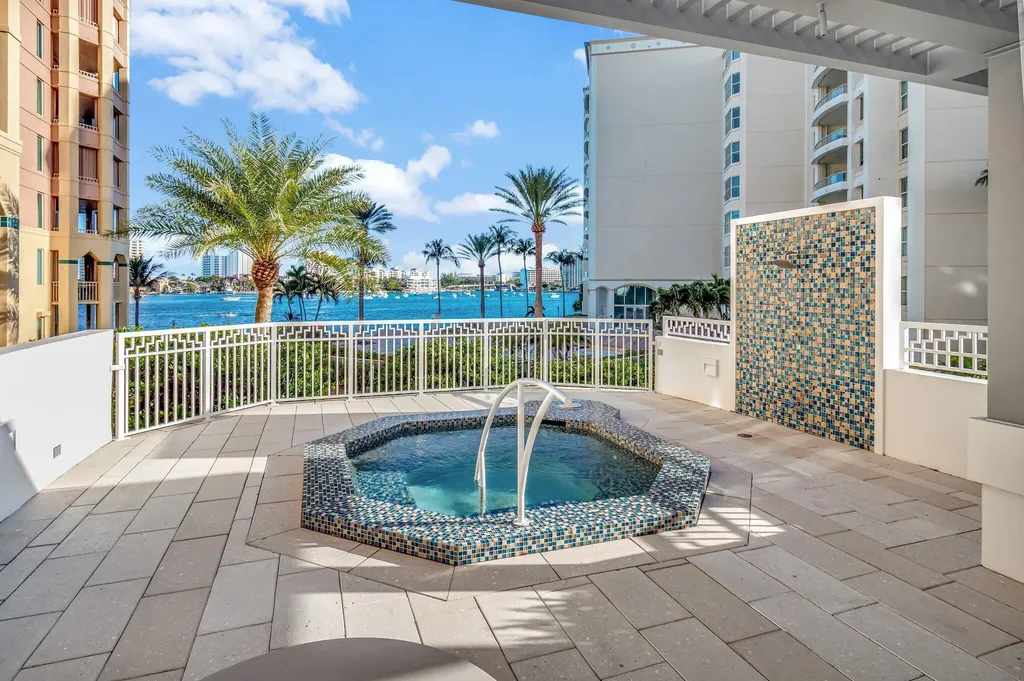 300 SE 5th Avenue Boca Raton FL 33432