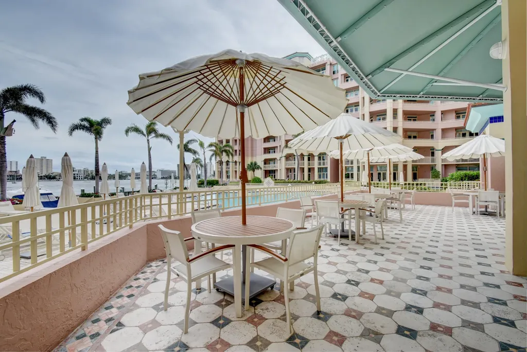 300 SE 5th Avenue Boca Raton FL 33432