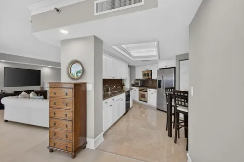 300 SE 5th Avenue Boca Raton FL 33432
