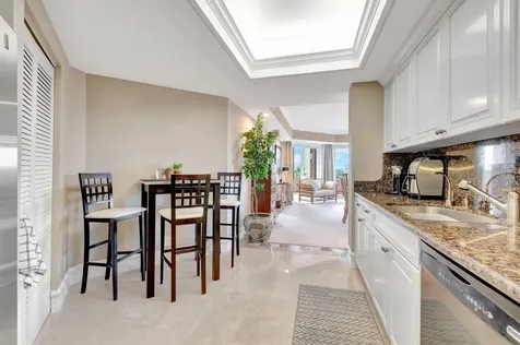 300 SE 5th Avenue Boca Raton FL 33432