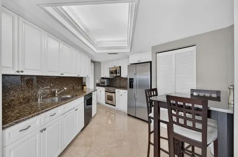 300 SE 5th Avenue Boca Raton FL 33432