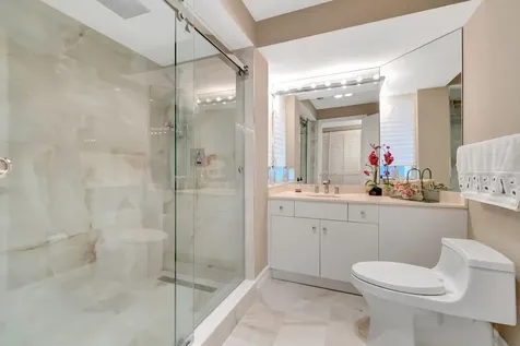 300 SE 5th Avenue Boca Raton FL 33432