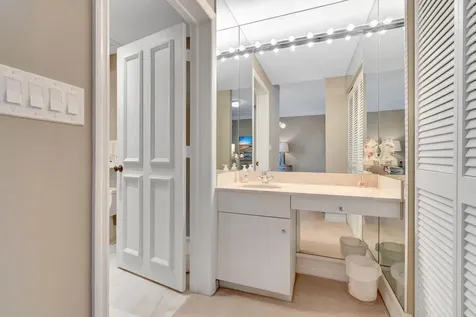 300 SE 5th Avenue Boca Raton FL 33432