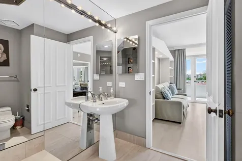 300 SE 5th Avenue Boca Raton FL 33432
