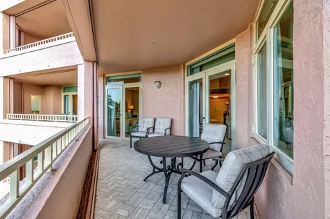 300 SE 5th Avenue Boca Raton FL 33432