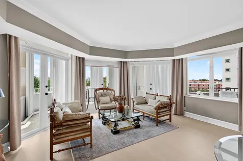 300 SE 5th Avenue Boca Raton FL 33432