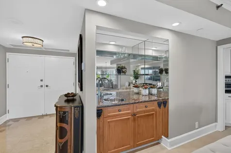 300 SE 5th Avenue Boca Raton FL 33432
