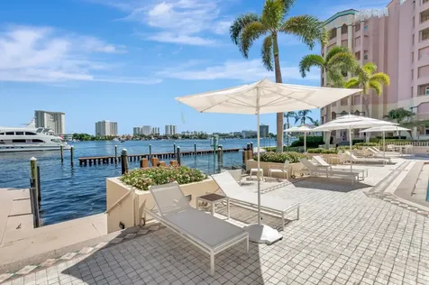 300 SE 5th Avenue Boca Raton FL 33432