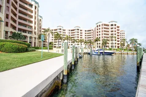 300 SE 5th Avenue Boca Raton FL 33432