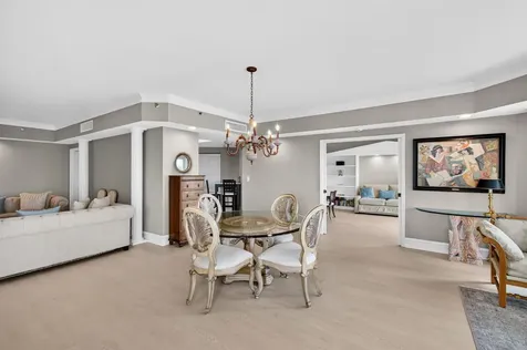 300 SE 5th Avenue Boca Raton FL 33432