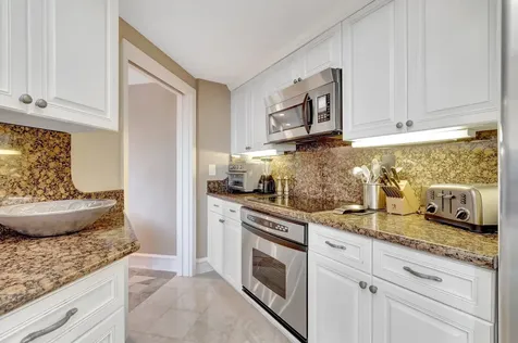 300 SE 5th Avenue Boca Raton FL 33432