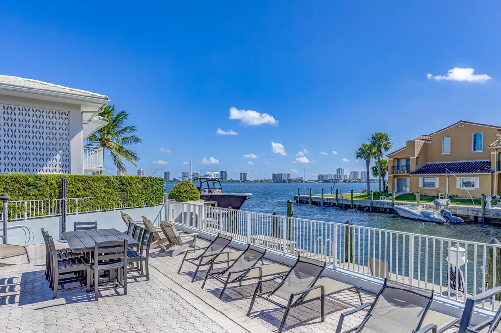 120 Lehane Terrace North Palm Beach FL 33408