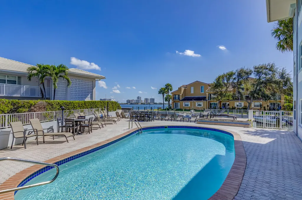 120 Lehane Terrace North Palm Beach FL 33408
